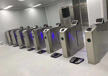 七通道斜八角翼闸