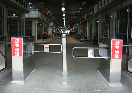 上海物流园通道闸