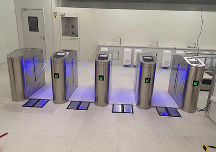 四通道圆弧翼闸