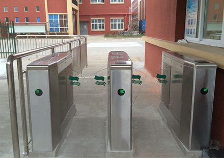 申洲国际集团控股有限公司翼闸